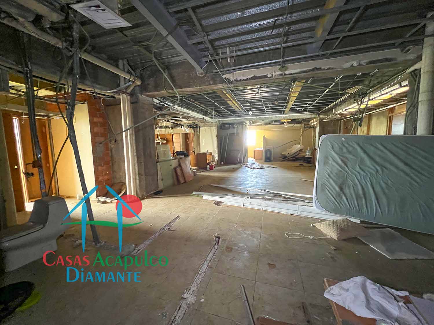 Galápagos 1001 - Recámara tres después de Otis 3